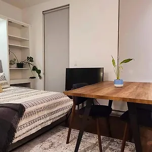 Ironworks Studio By Iris Properties! Victoria